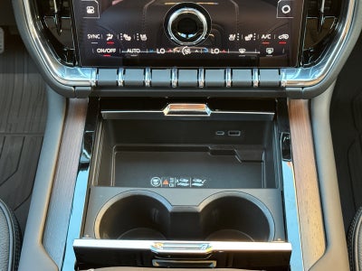 2027 GMC Yukon XL Denali