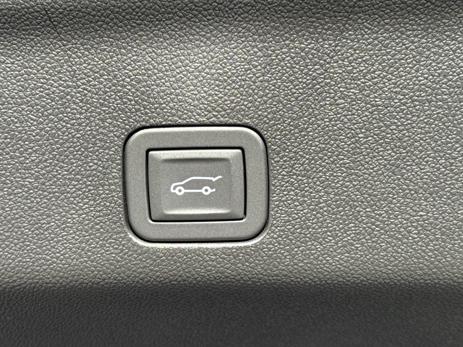 2027 GMC Yukon XL Denali