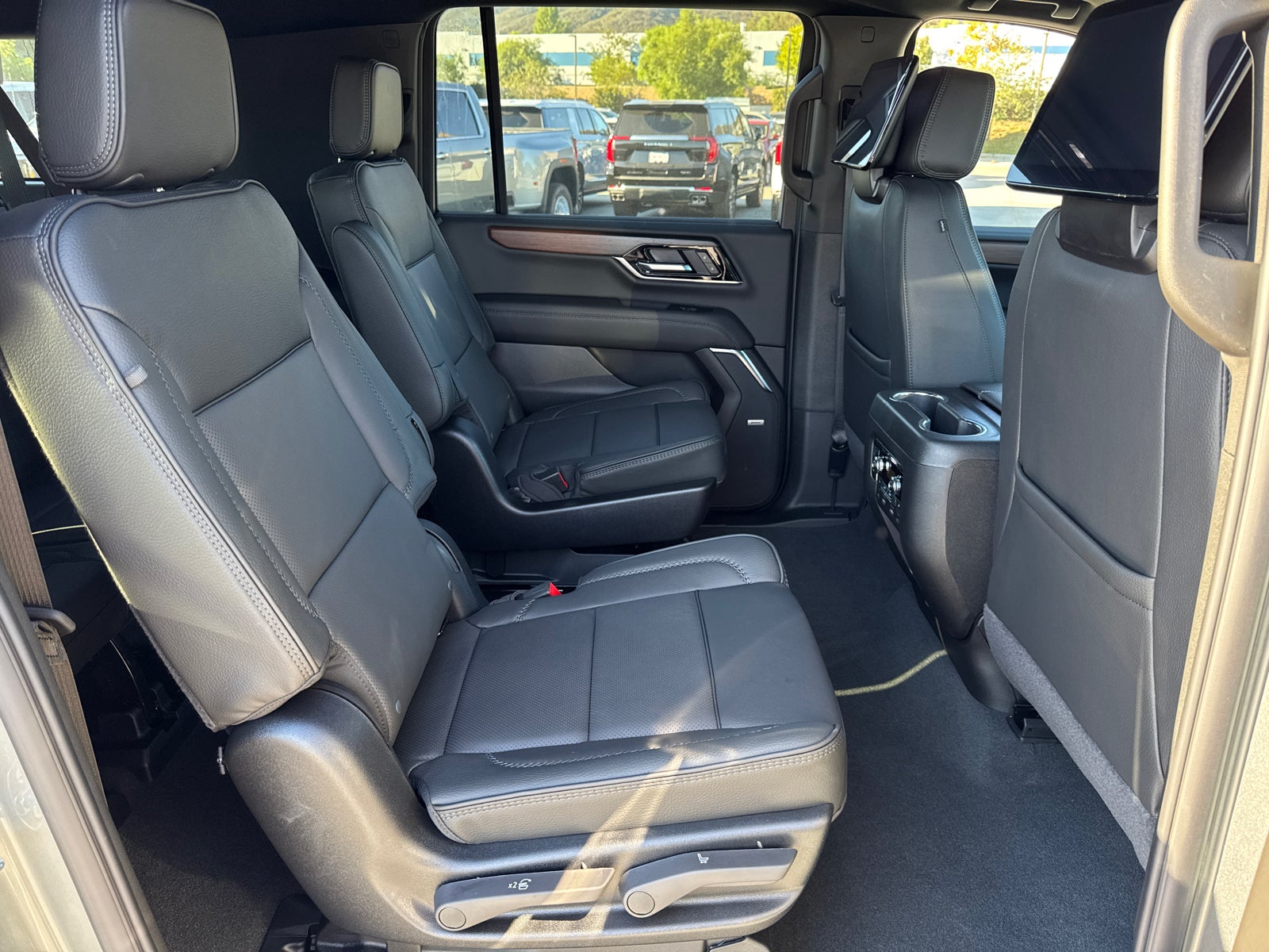 2027 GMC Yukon XL Denali