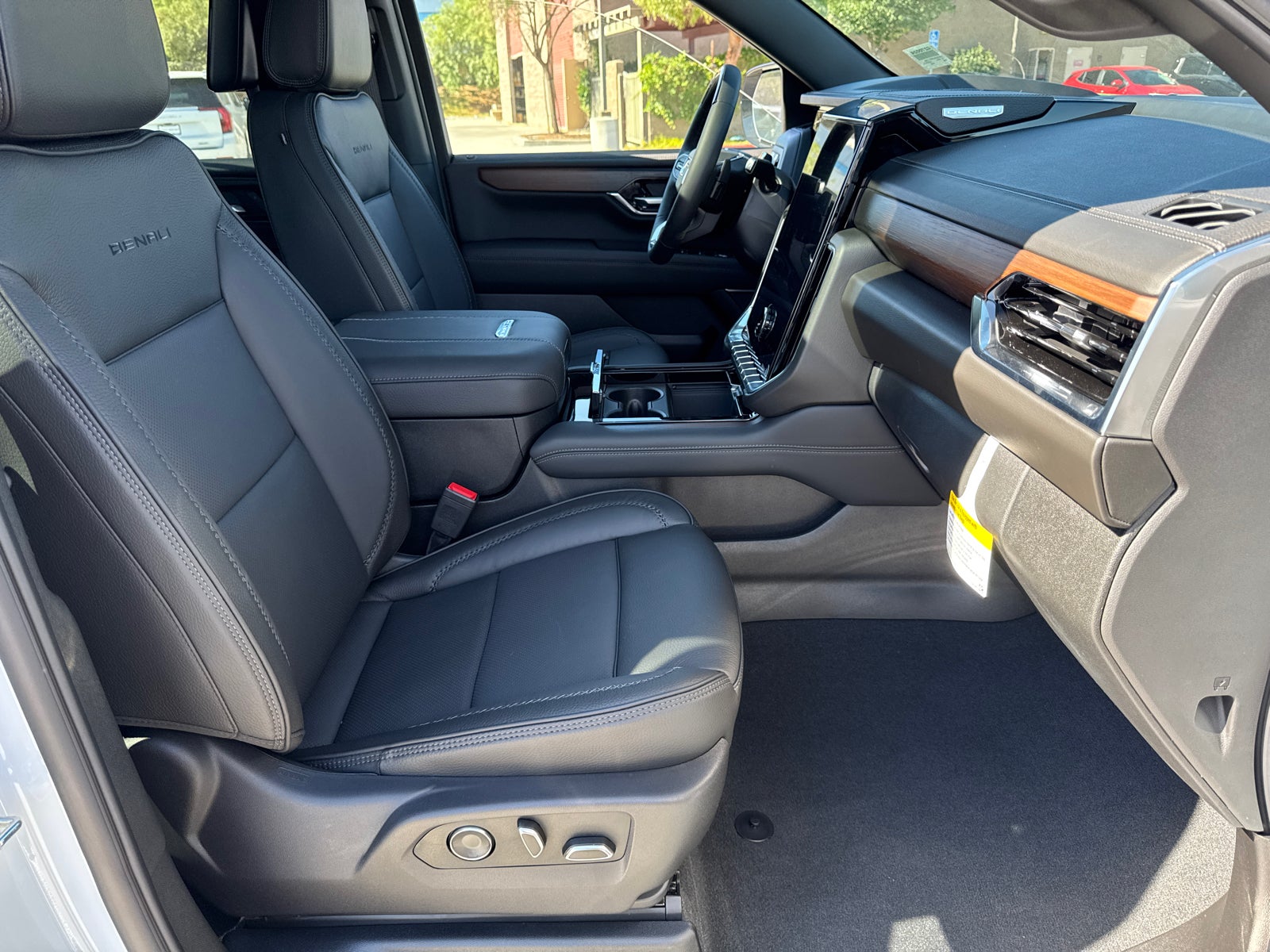 2027 GMC Yukon XL Denali