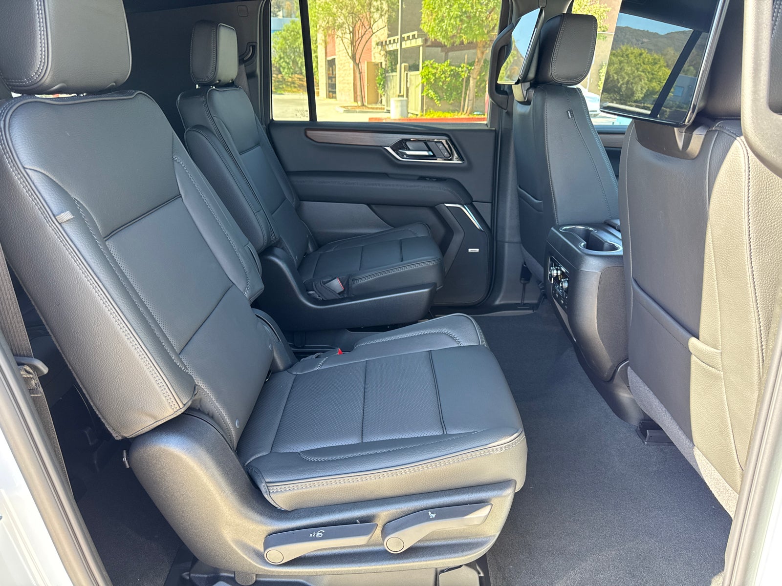 2027 GMC Yukon XL Denali