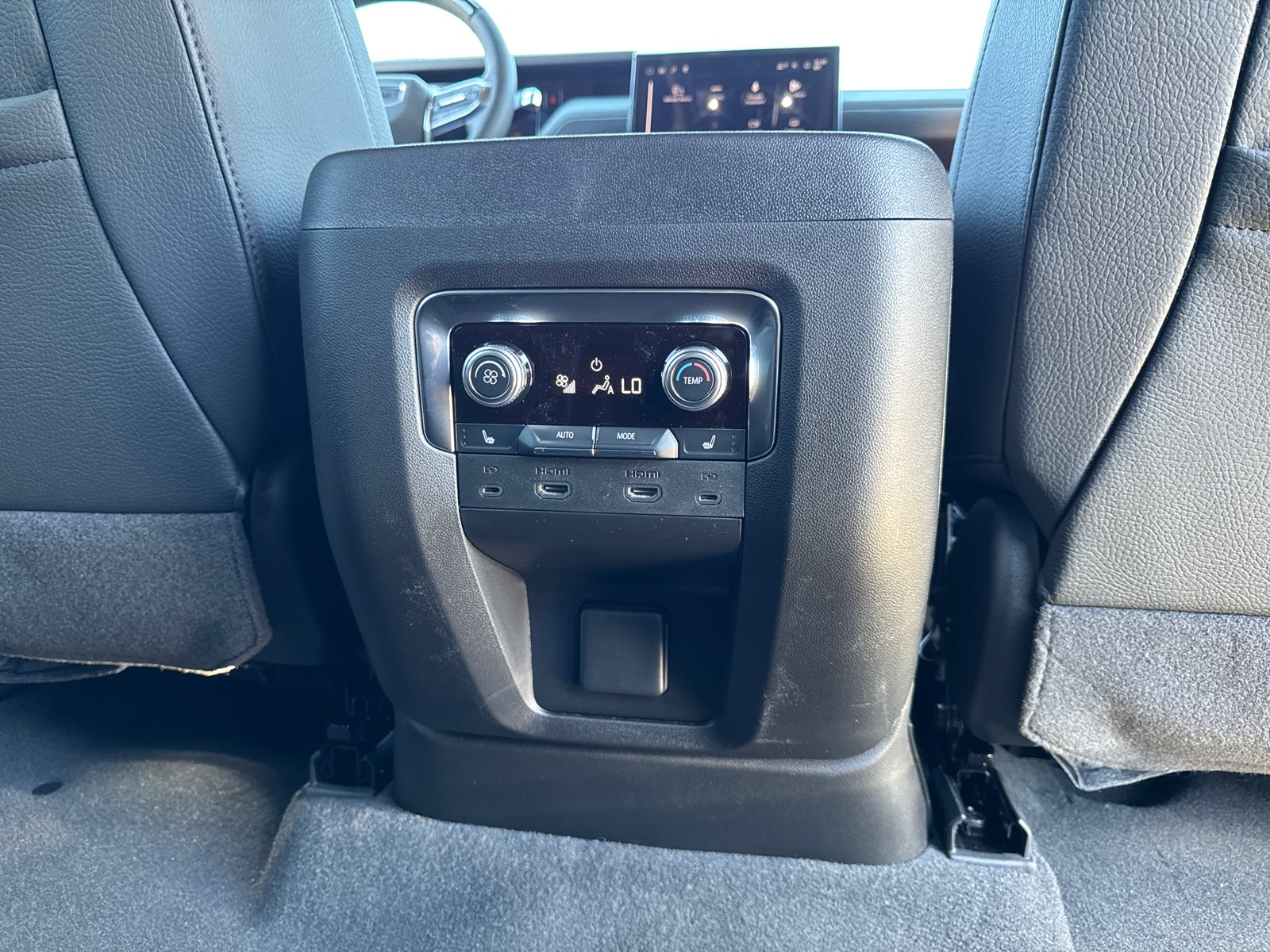 2027 GMC Yukon XL Denali