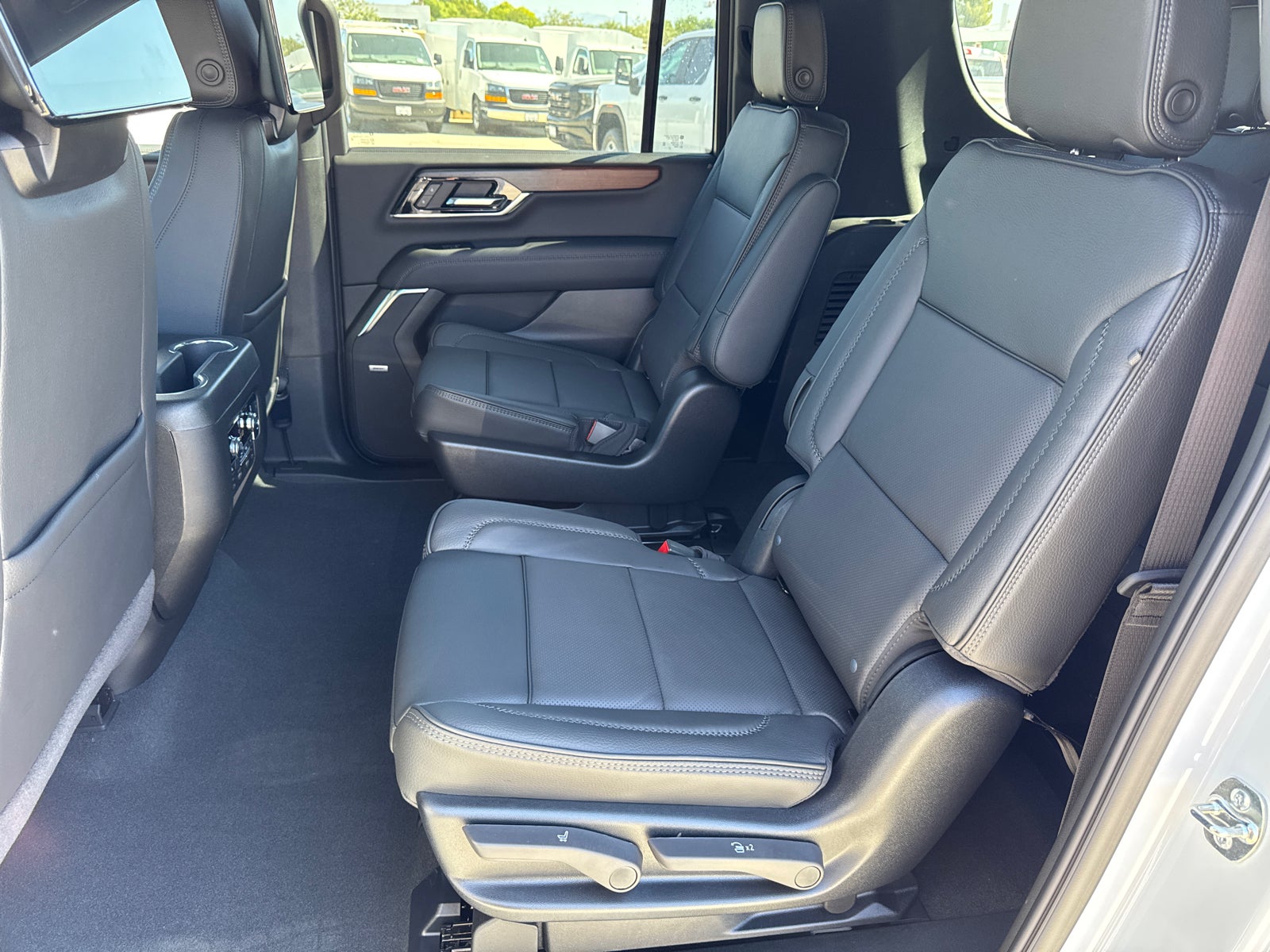 2027 GMC Yukon XL Denali