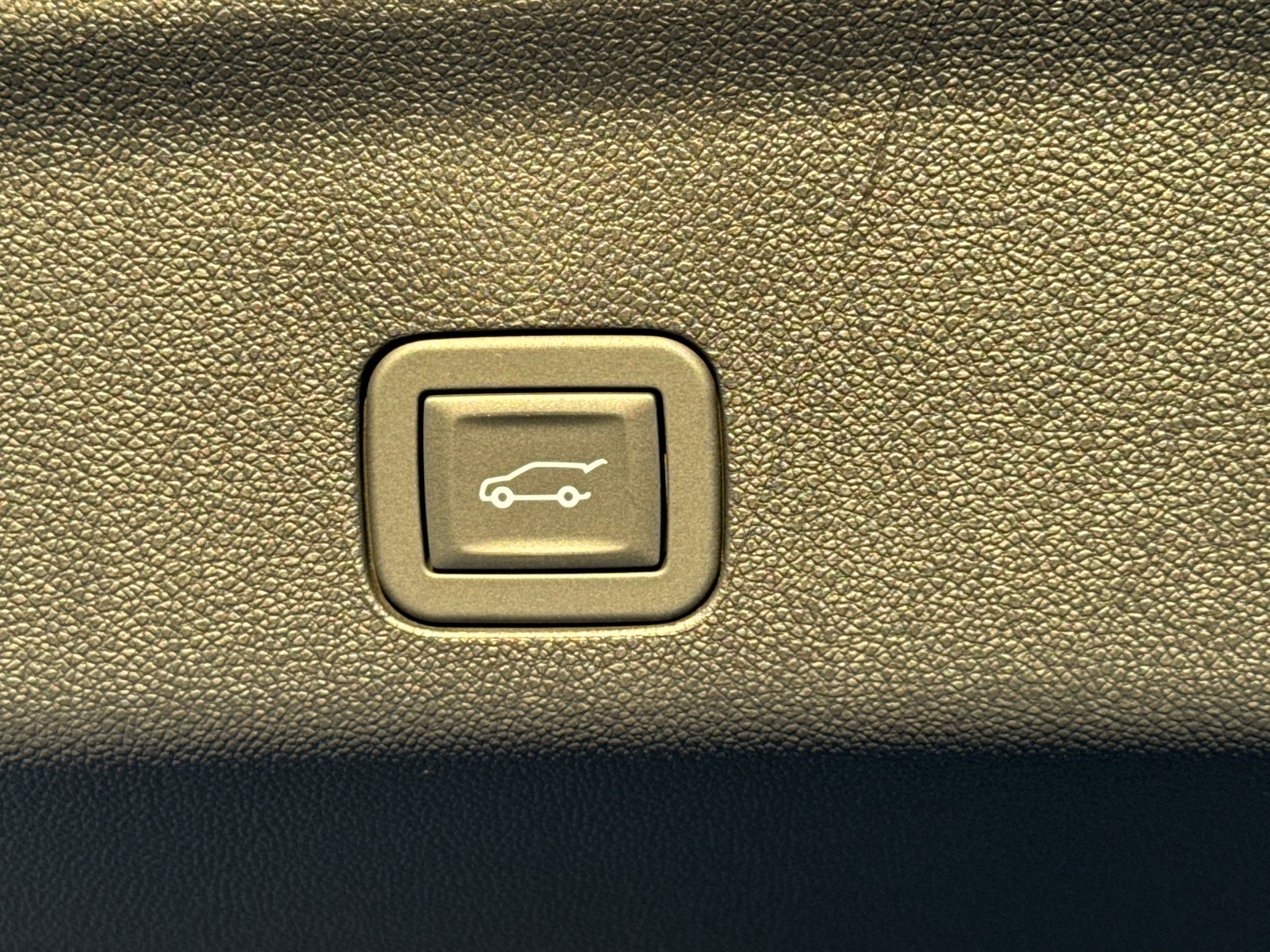 2027 GMC Yukon XL Denali