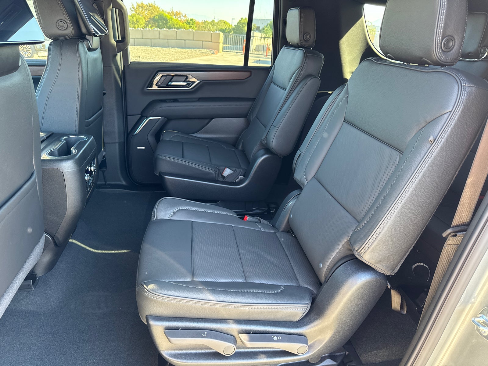 2027 GMC Yukon XL Denali