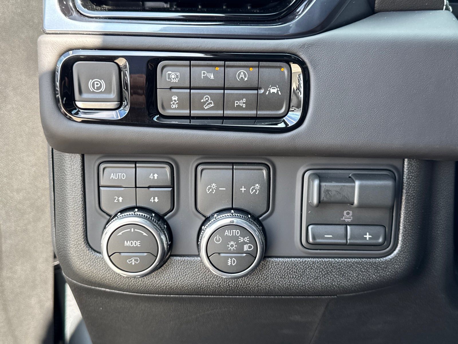 2026 GMC Yukon XL AT4 Ultimate