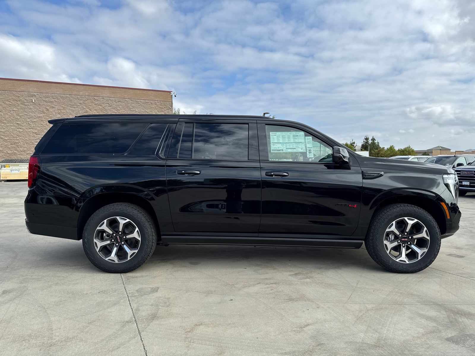2026 GMC Yukon XL AT4 Ultimate
