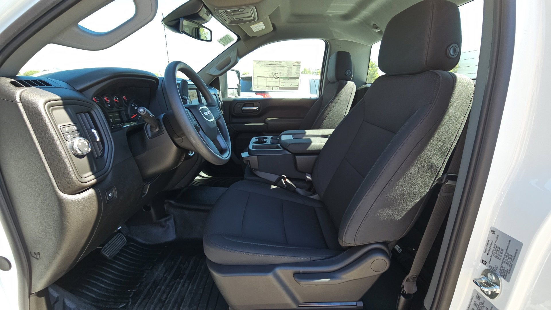 2025 GMC Sierra 2500 HD Pro