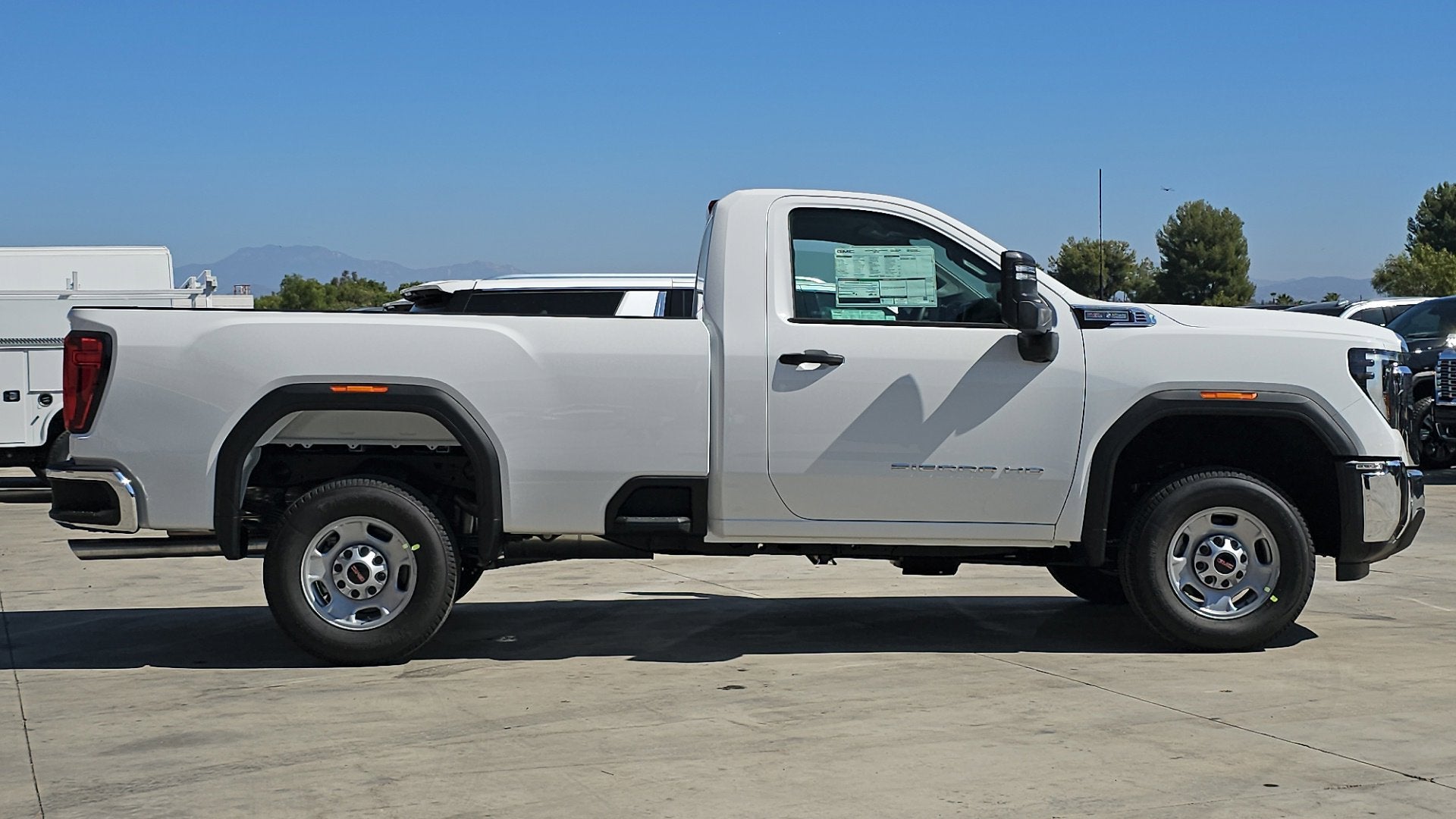 2025 GMC Sierra 2500 HD Pro