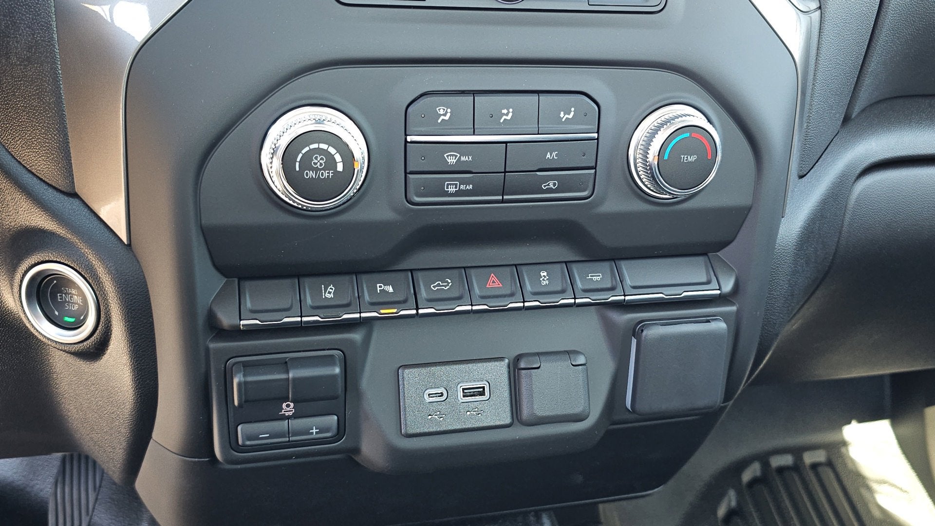 2025 GMC Sierra 2500 HD Pro