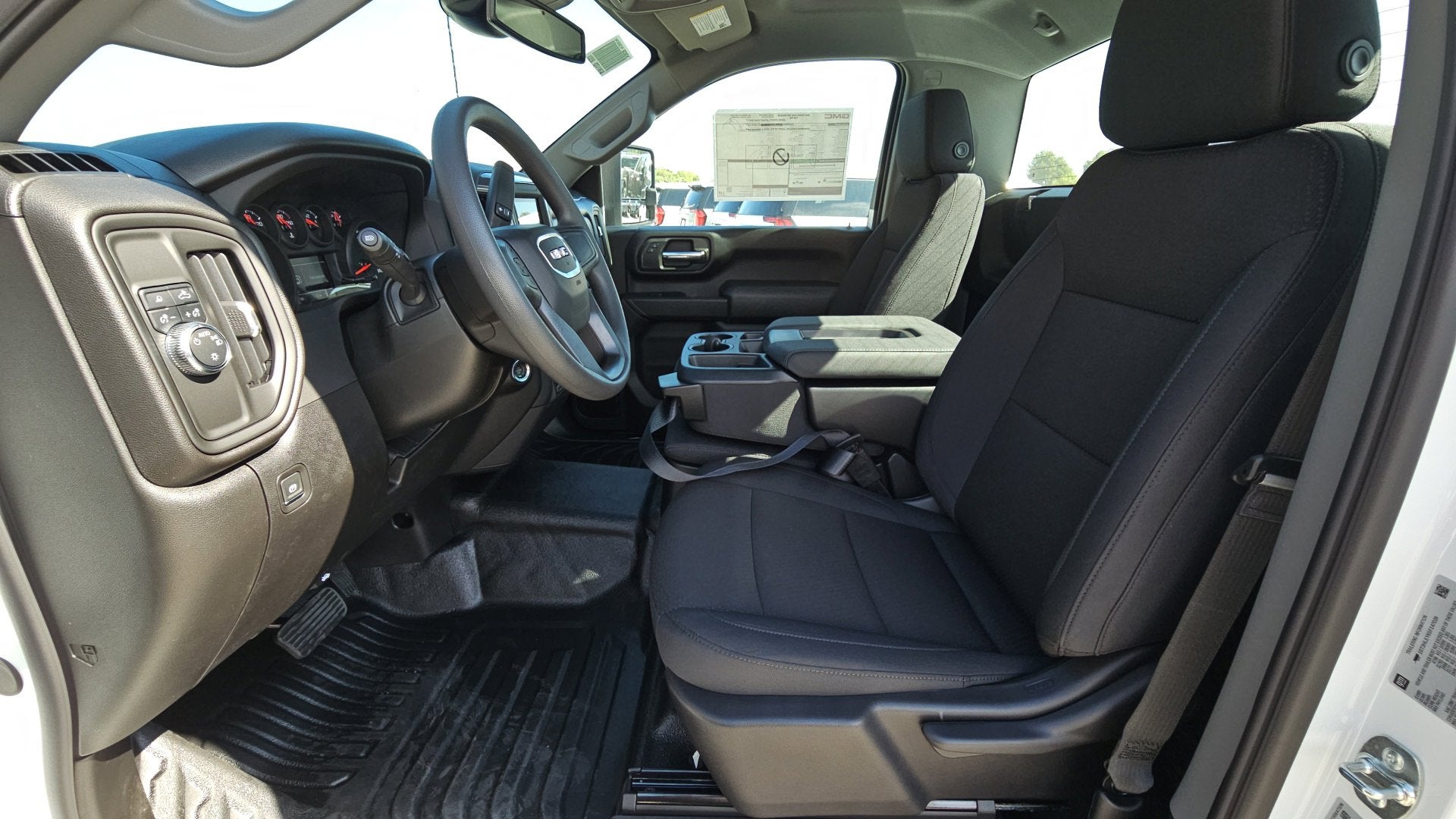 2025 GMC Sierra 2500 HD Pro