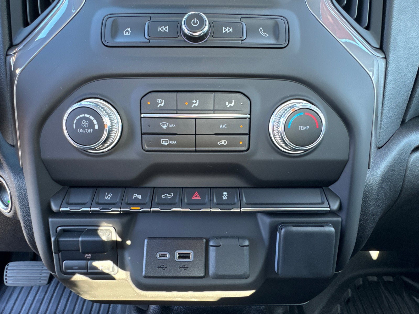 2025 GMC Sierra 2500 HD Pro