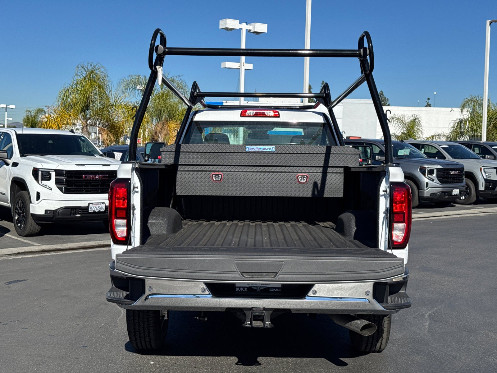 2025 GMC Sierra 2500 HD Pro