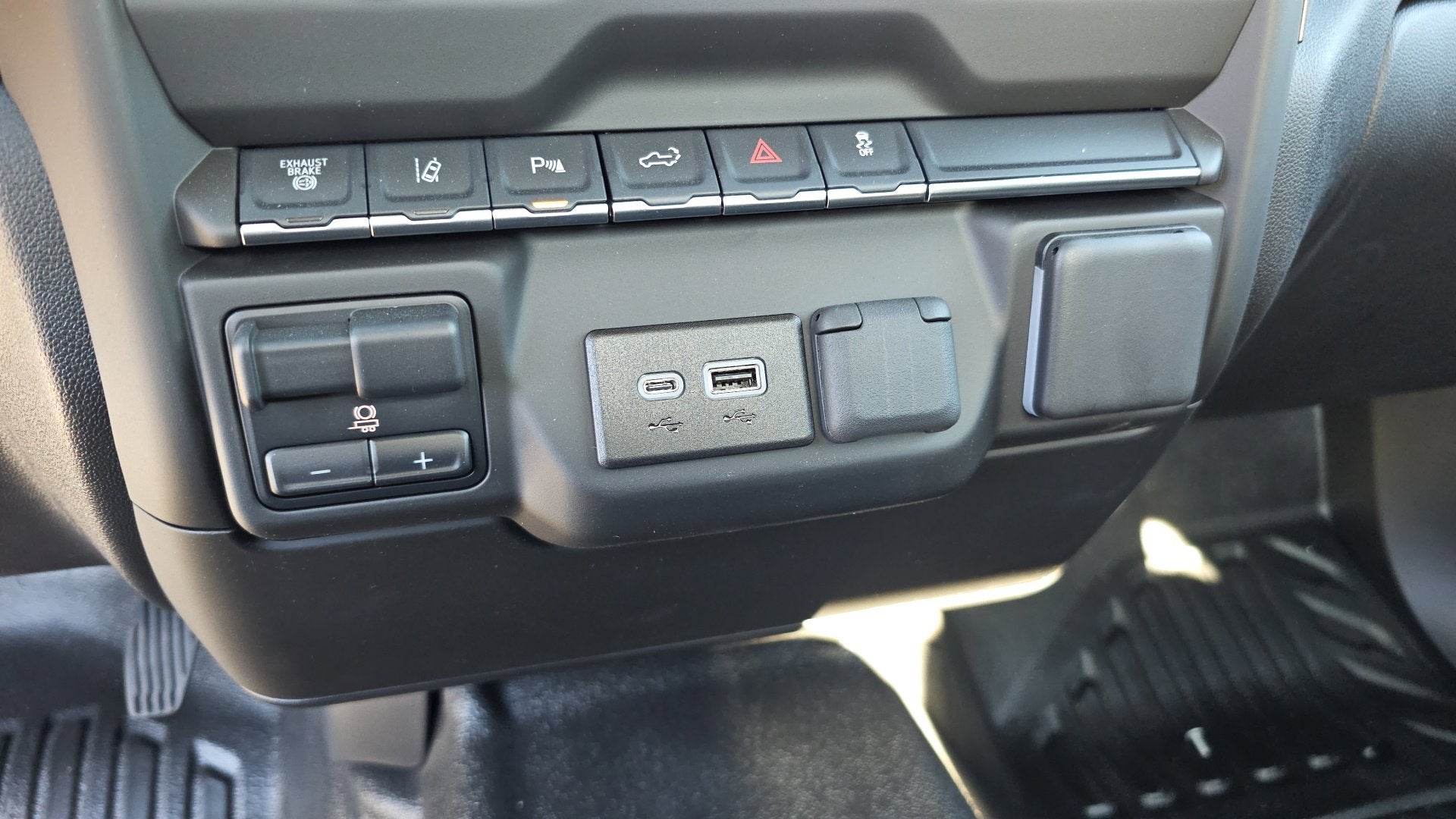 2025 GMC Sierra 2500 HD Pro