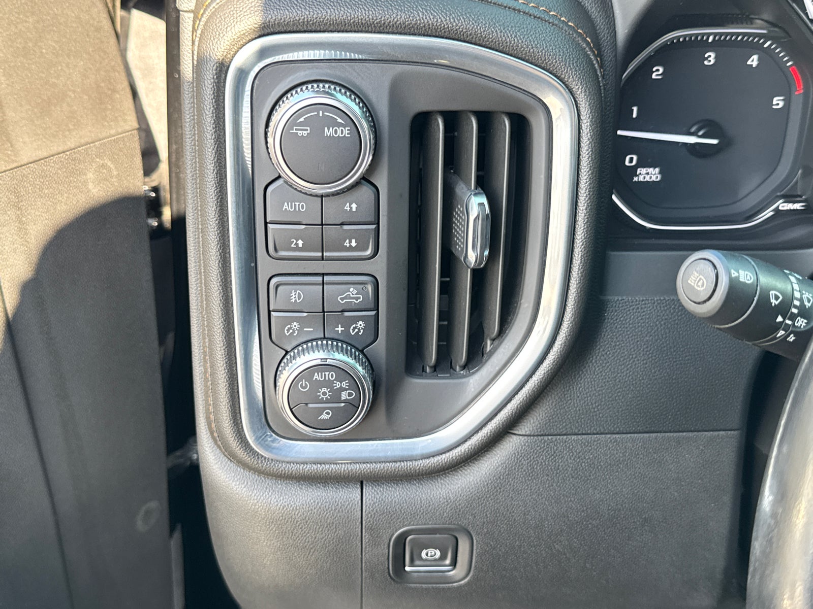 2022 GMC Sierra 2500 HD AT4