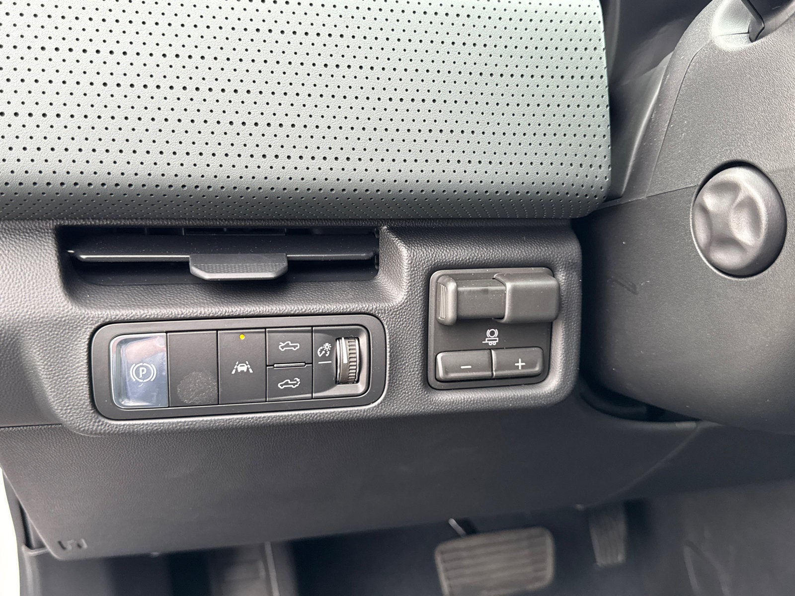 2026 GMC Sierra EV AT4 Max Range