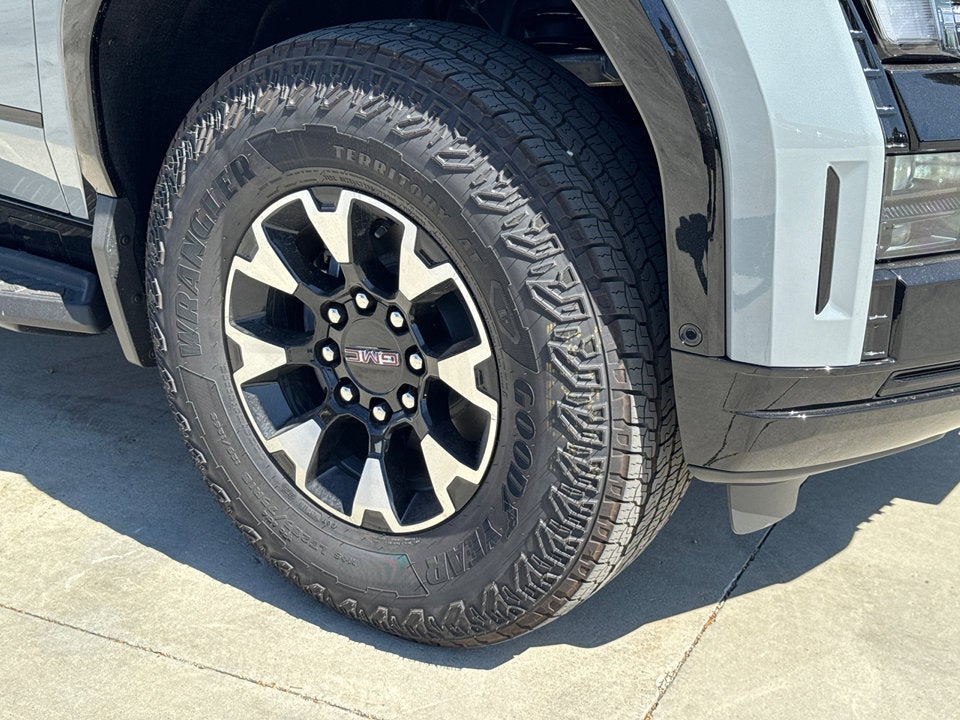 2026 GMC Sierra EV AT4 Max Range