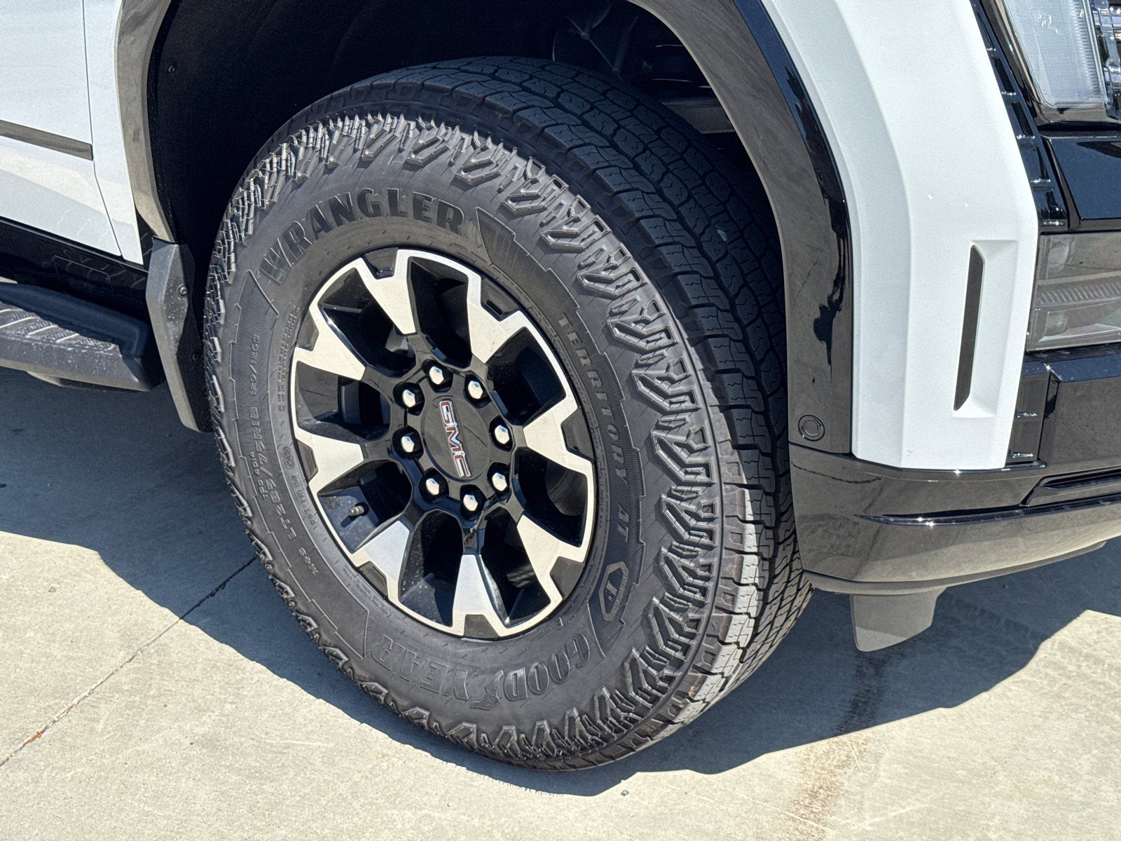 2026 GMC Sierra EV AT4 Max Range