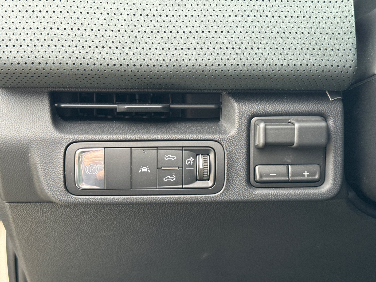 2026 GMC Sierra EV AT4 Max Range