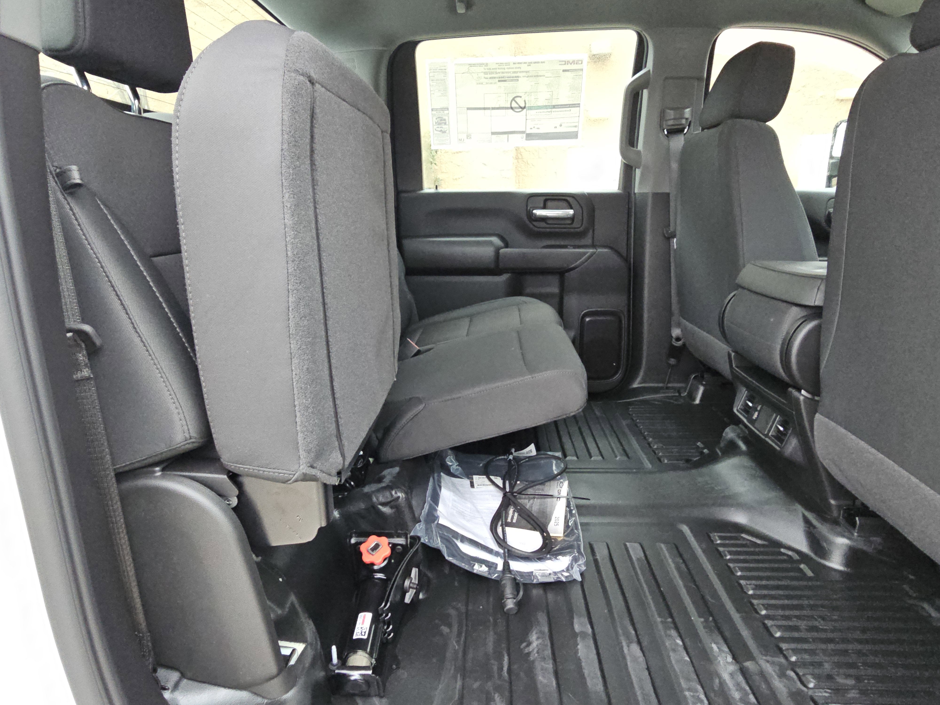 2025 GMC Sierra 3500 HD Pro