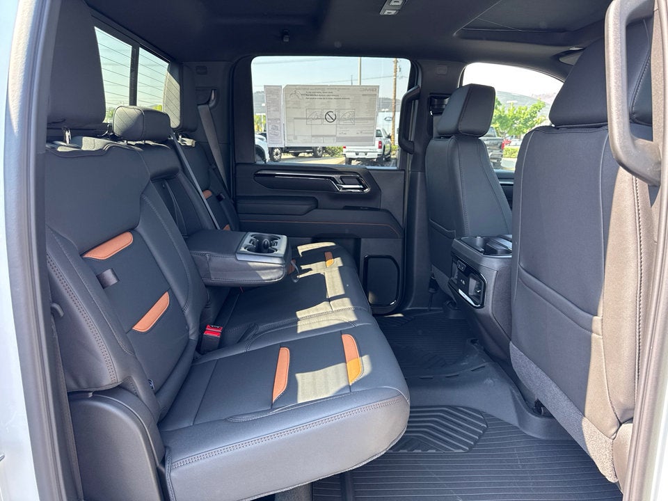 2025 GMC Sierra 2500 HD AT4