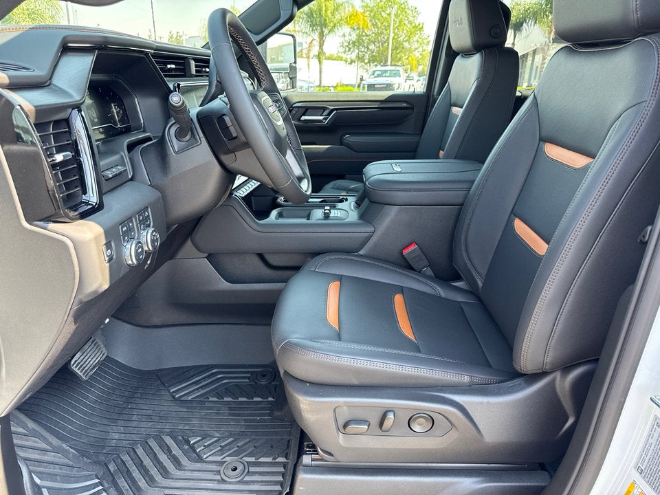 2025 GMC Sierra 2500 HD AT4