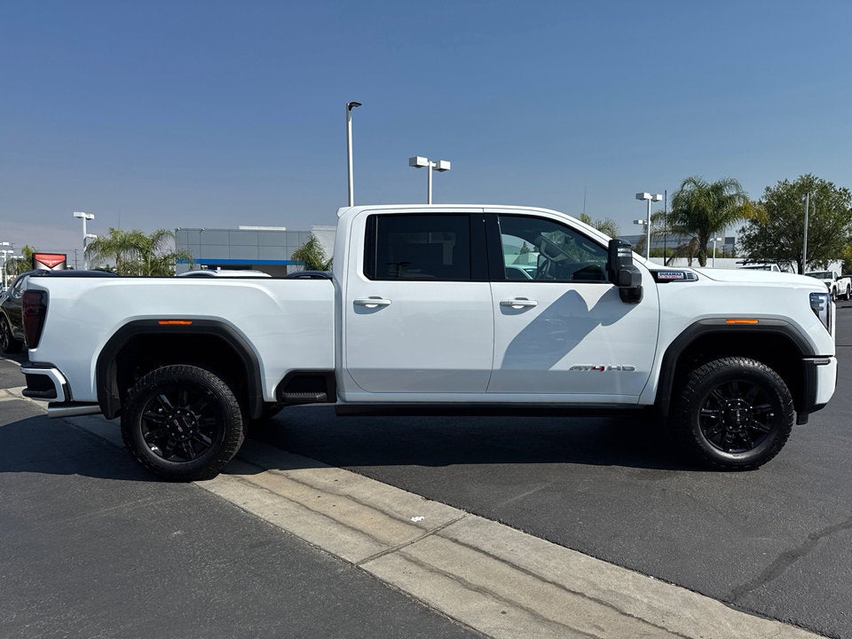 2025 GMC Sierra 2500 HD AT4