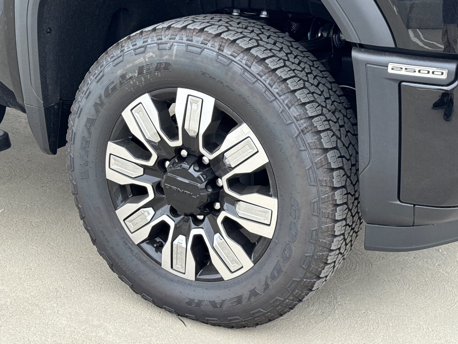 2026 GMC Sierra 2500 HD Denali