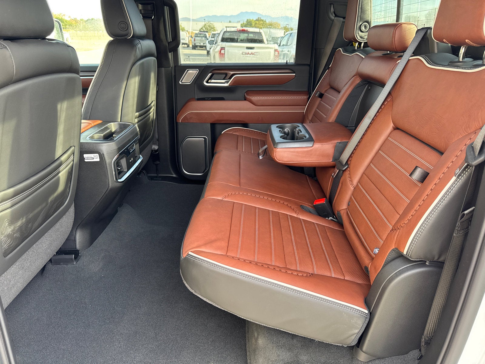 2026 GMC Sierra 3500 HD Denali Ultimate DRW