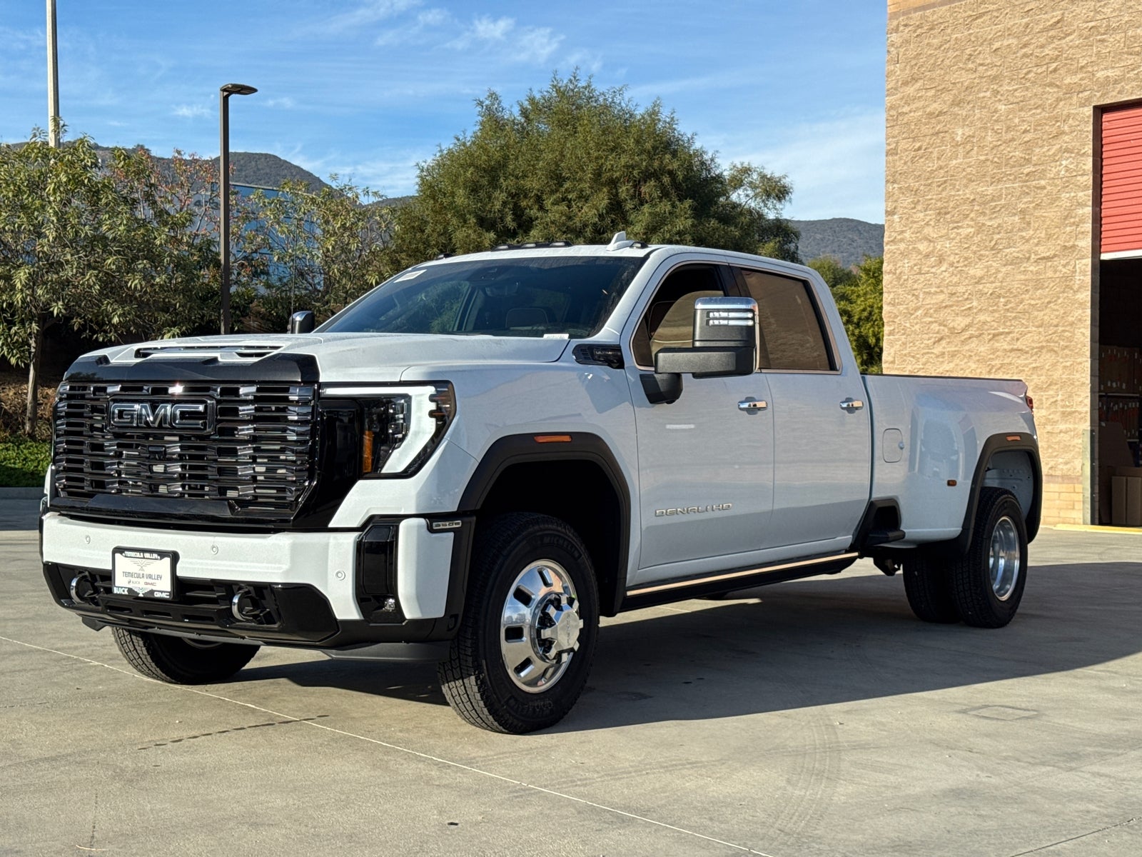2026 GMC Sierra 3500 HD Denali Ultimate DRW