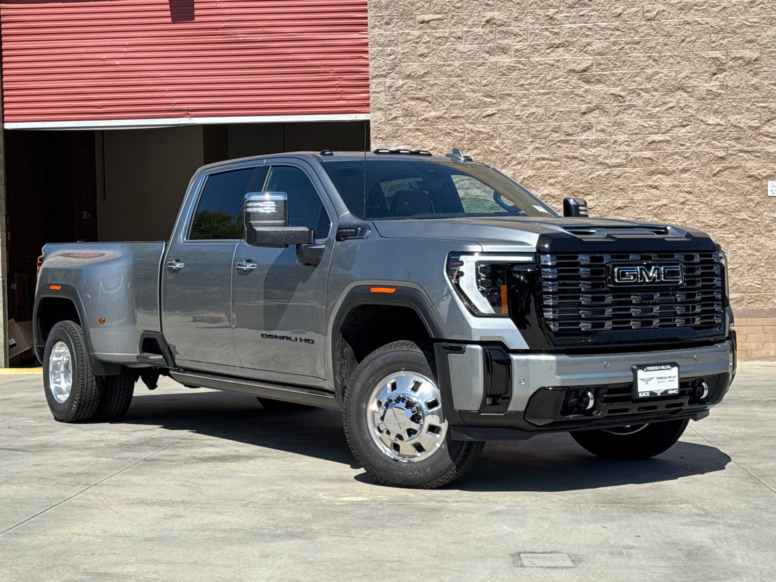 2026 GMC Sierra 3500 HD Denali Ultimate DRW