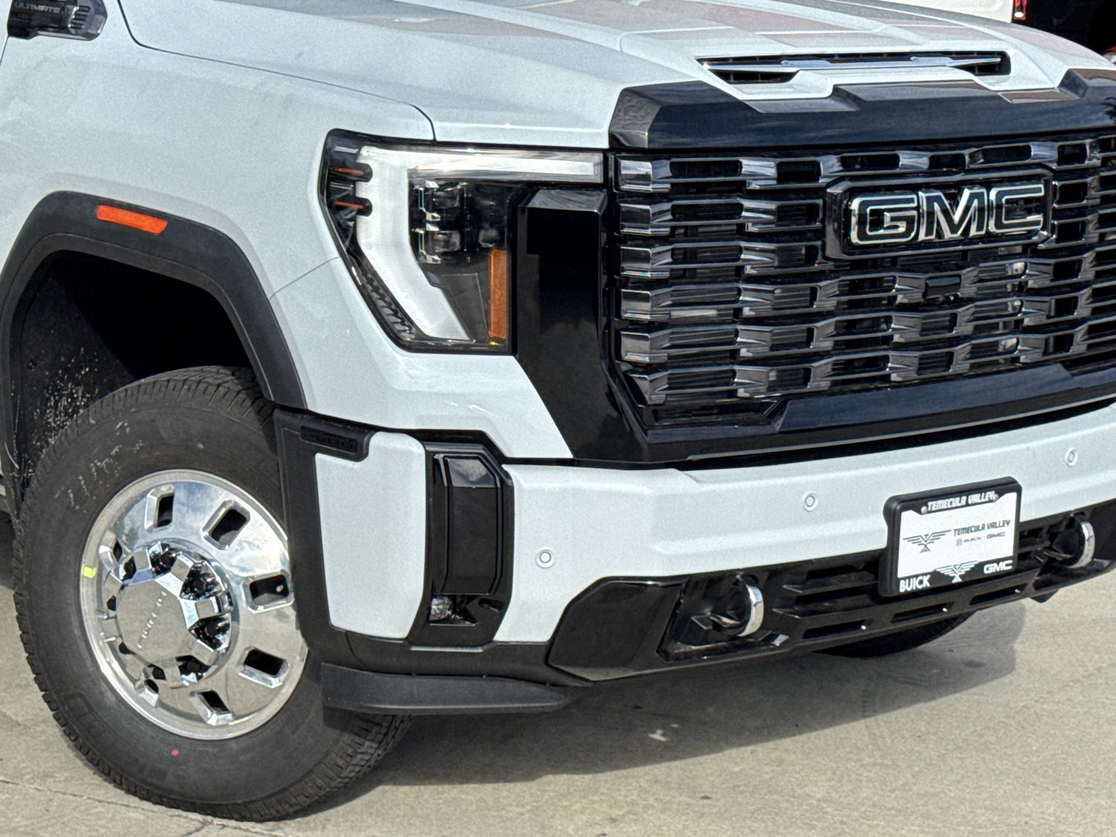 2026 GMC Sierra 3500 HD Denali Ultimate DRW