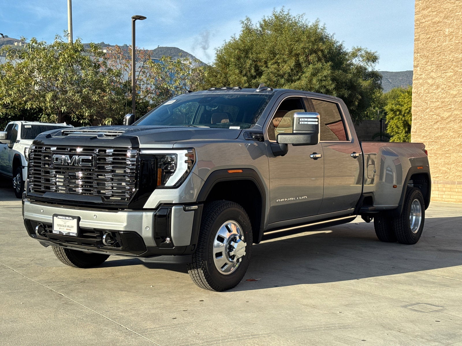 2026 GMC Sierra 3500 HD Denali Ultimate DRW