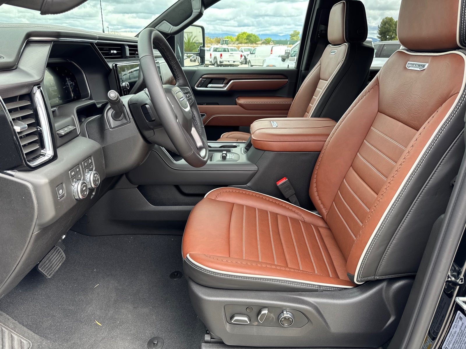 2026 GMC Sierra 3500 HD Denali Ultimate DRW