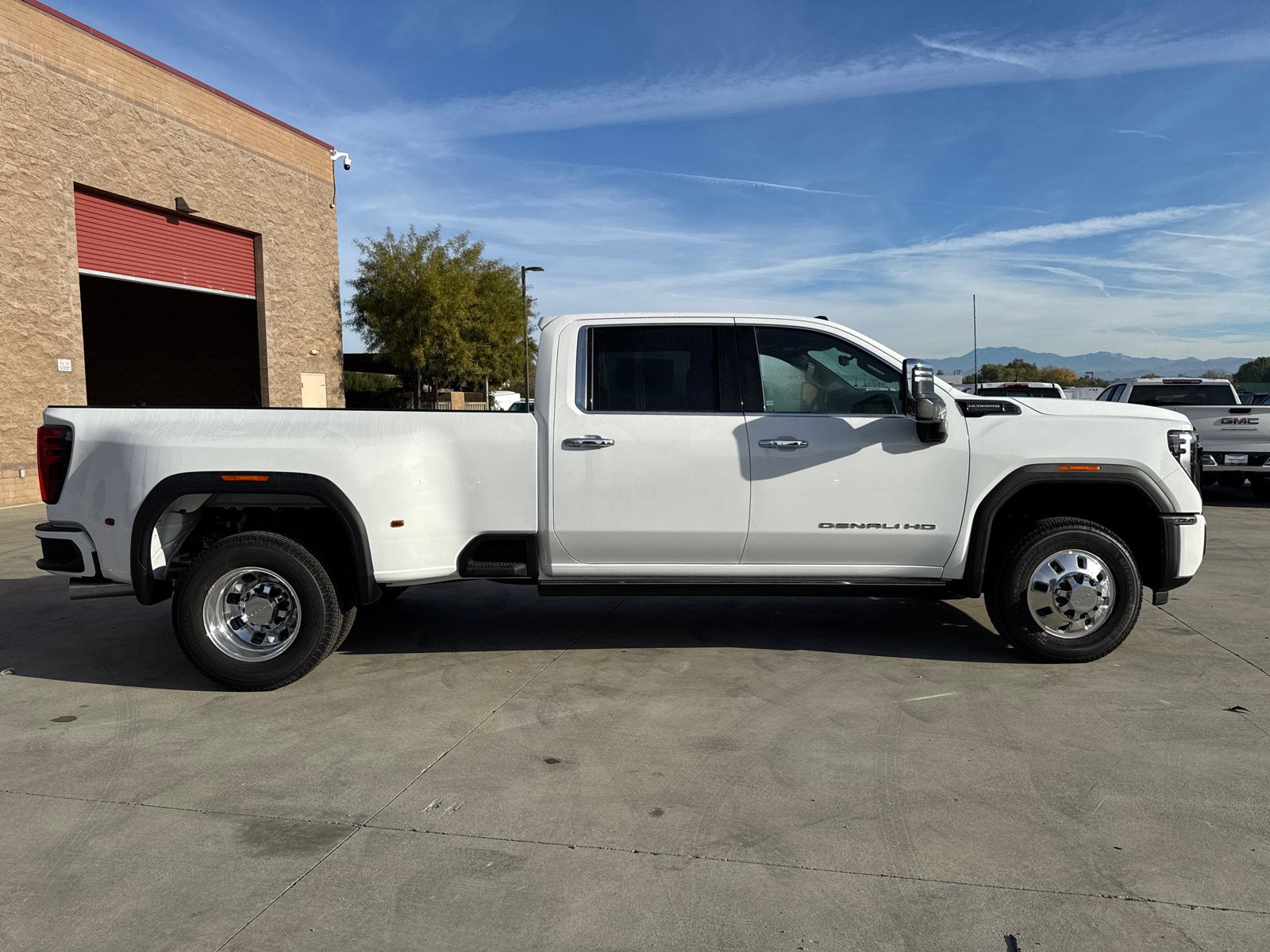 2026 GMC Sierra 3500 HD Denali Ultimate DRW