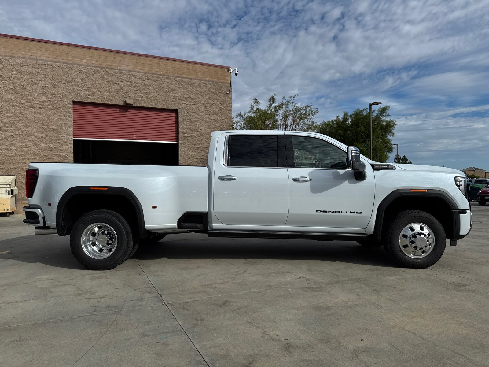 2026 GMC Sierra 3500 HD Denali Ultimate DRW
