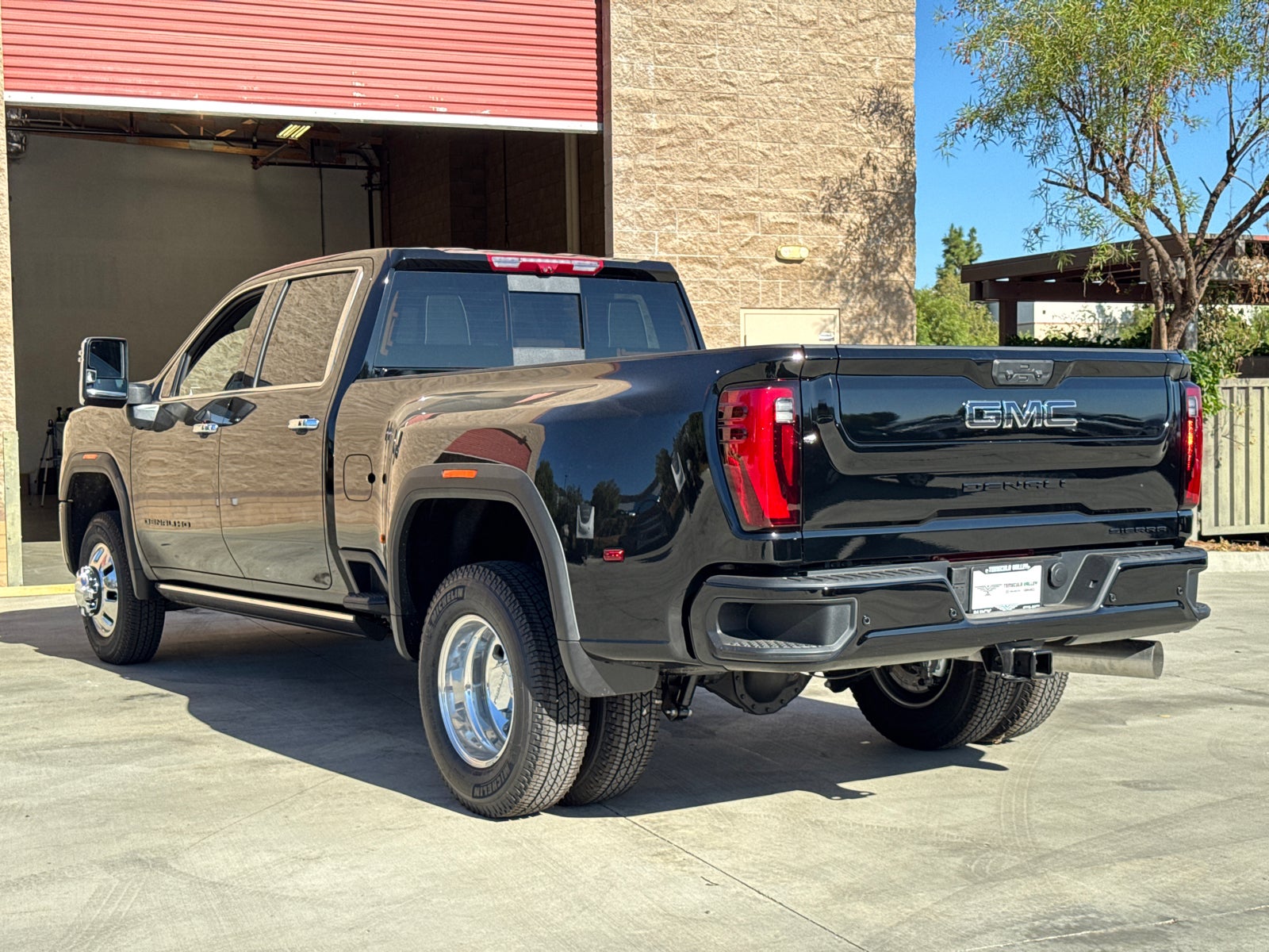 2026 GMC Sierra 3500 HD Denali Ultimate DRW