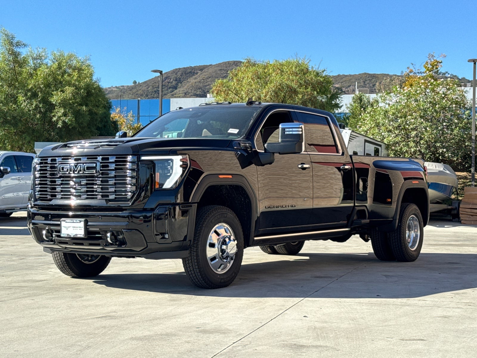 2026 GMC Sierra 3500 HD Denali Ultimate DRW