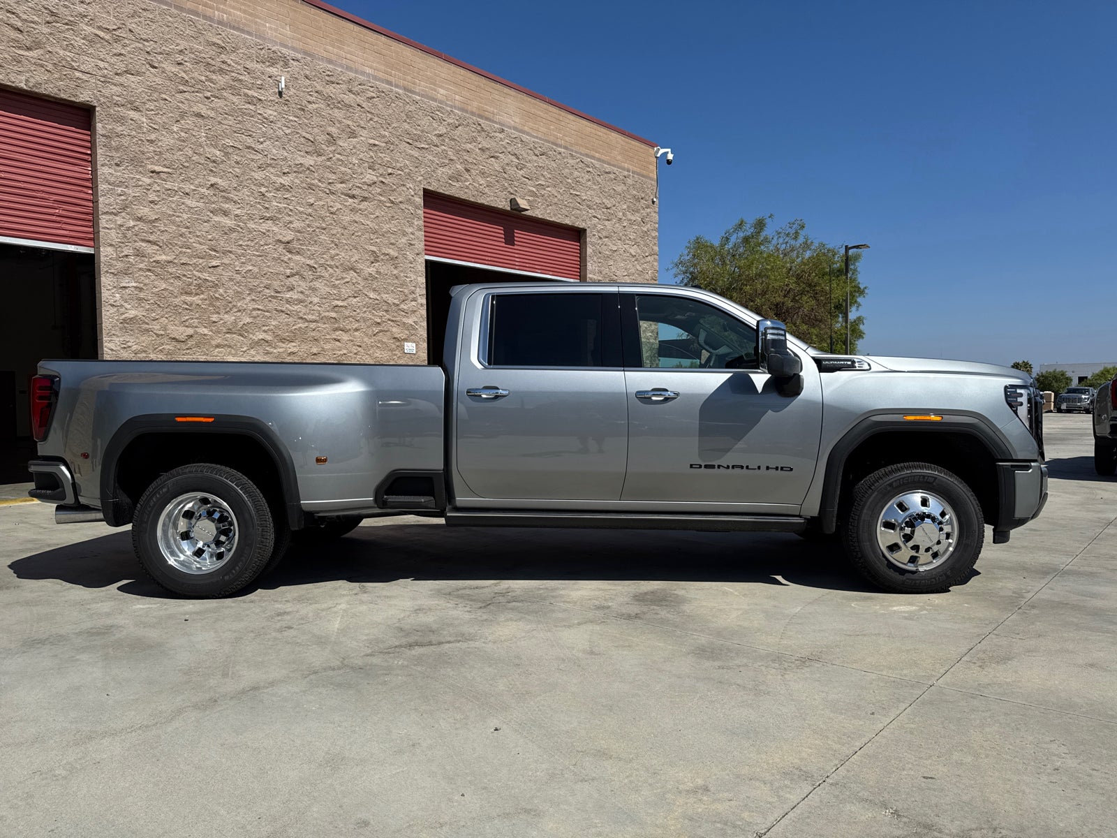 2026 GMC Sierra 3500 HD Denali Ultimate DRW