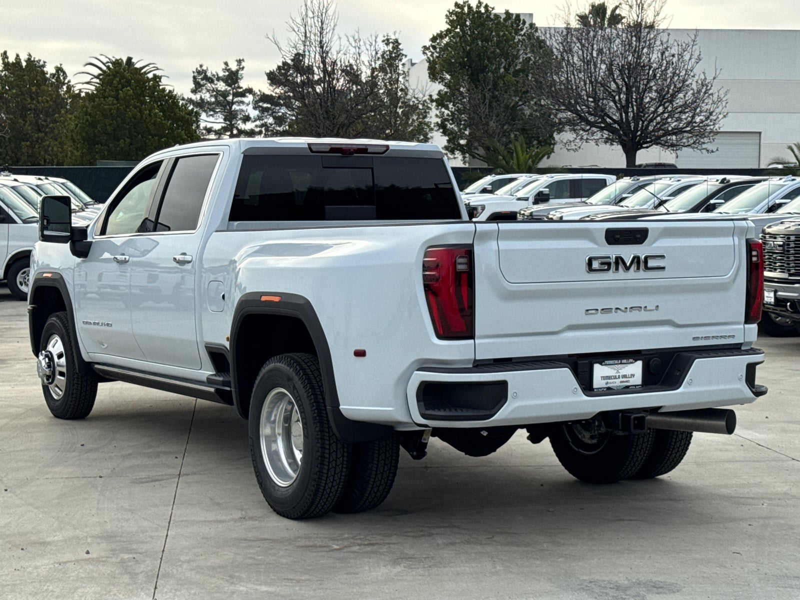 2026 GMC Sierra 3500 HD Denali Ultimate DRW
