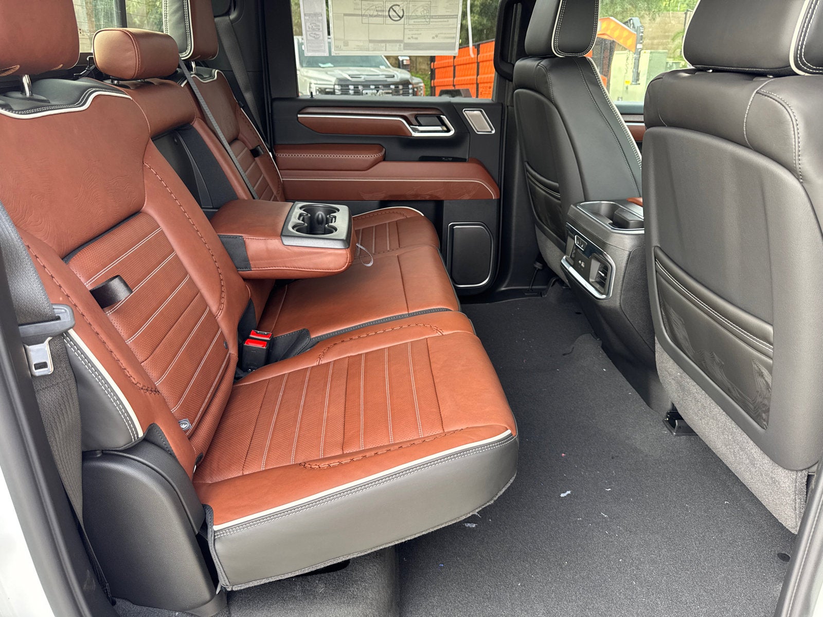 2026 GMC Sierra 3500 HD Denali Ultimate DRW