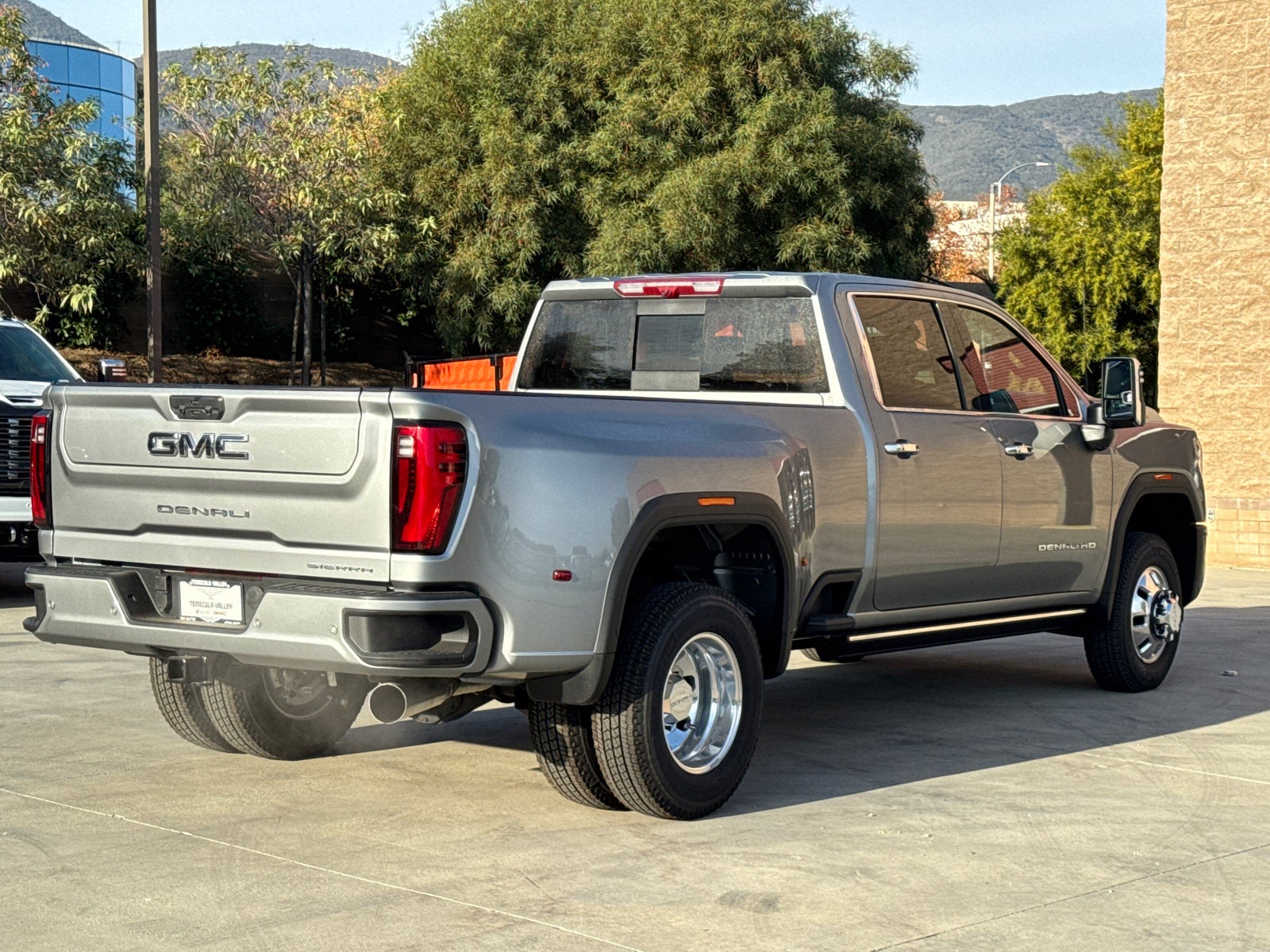 2026 GMC Sierra 3500 HD Denali Ultimate DRW