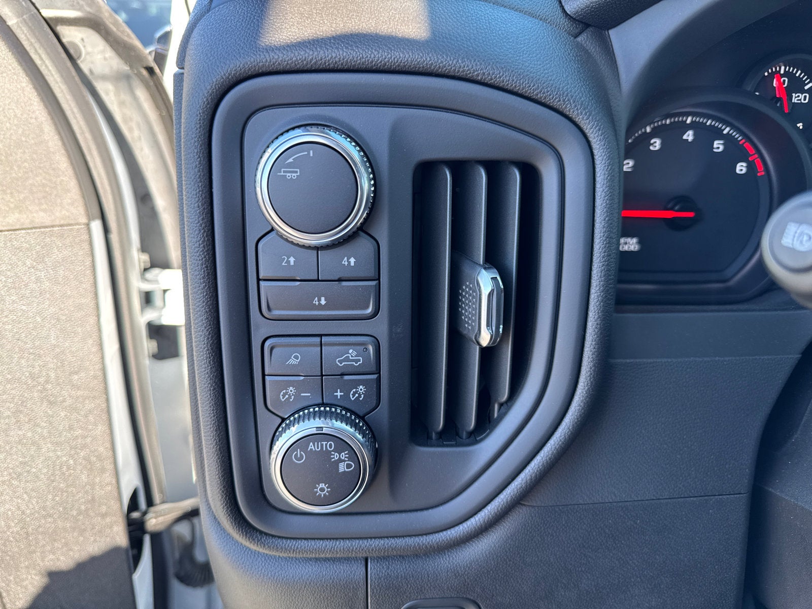 2025 GMC Sierra 2500 HD Pro