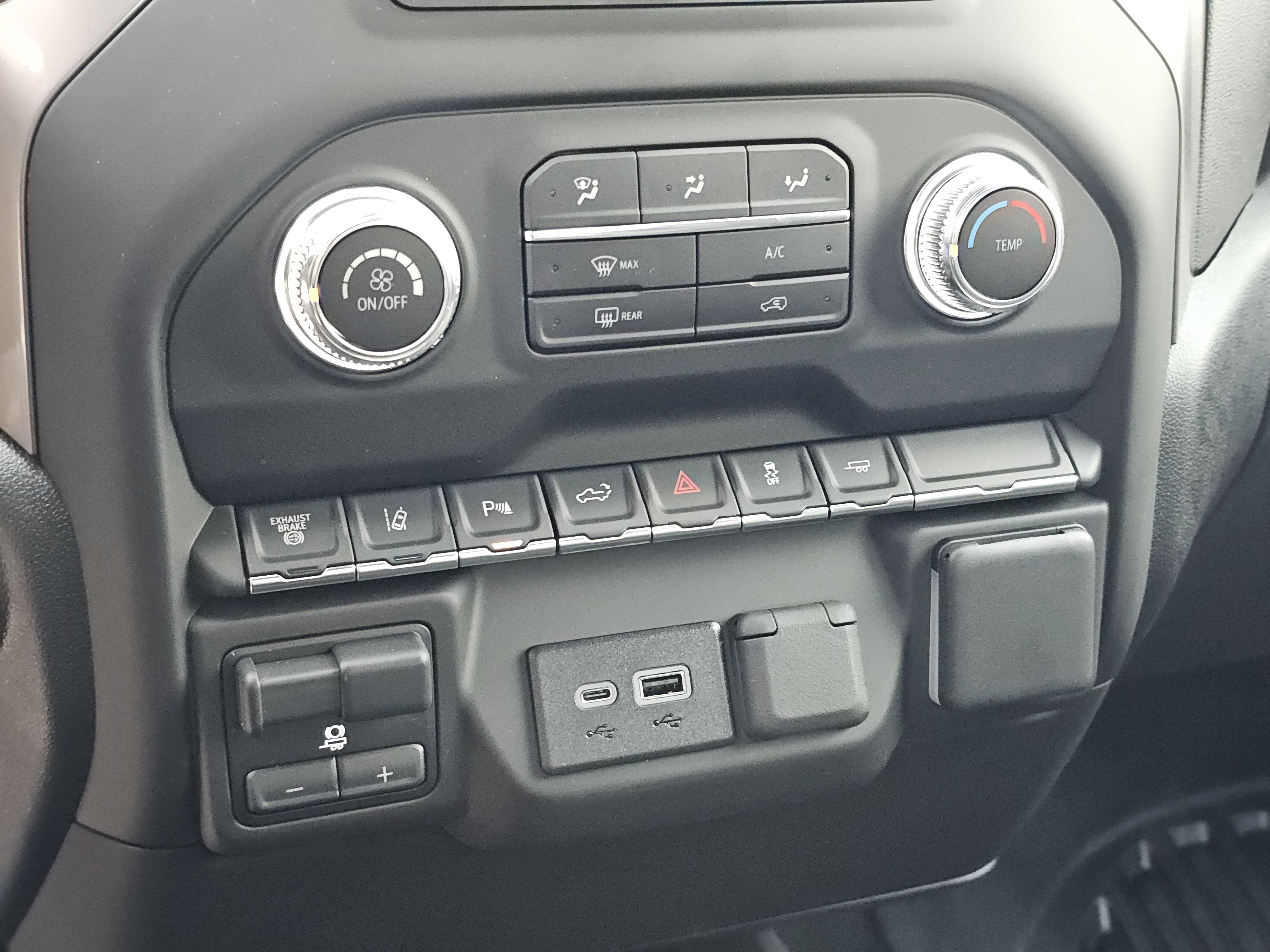 2025 GMC Sierra 3500 HD Pro