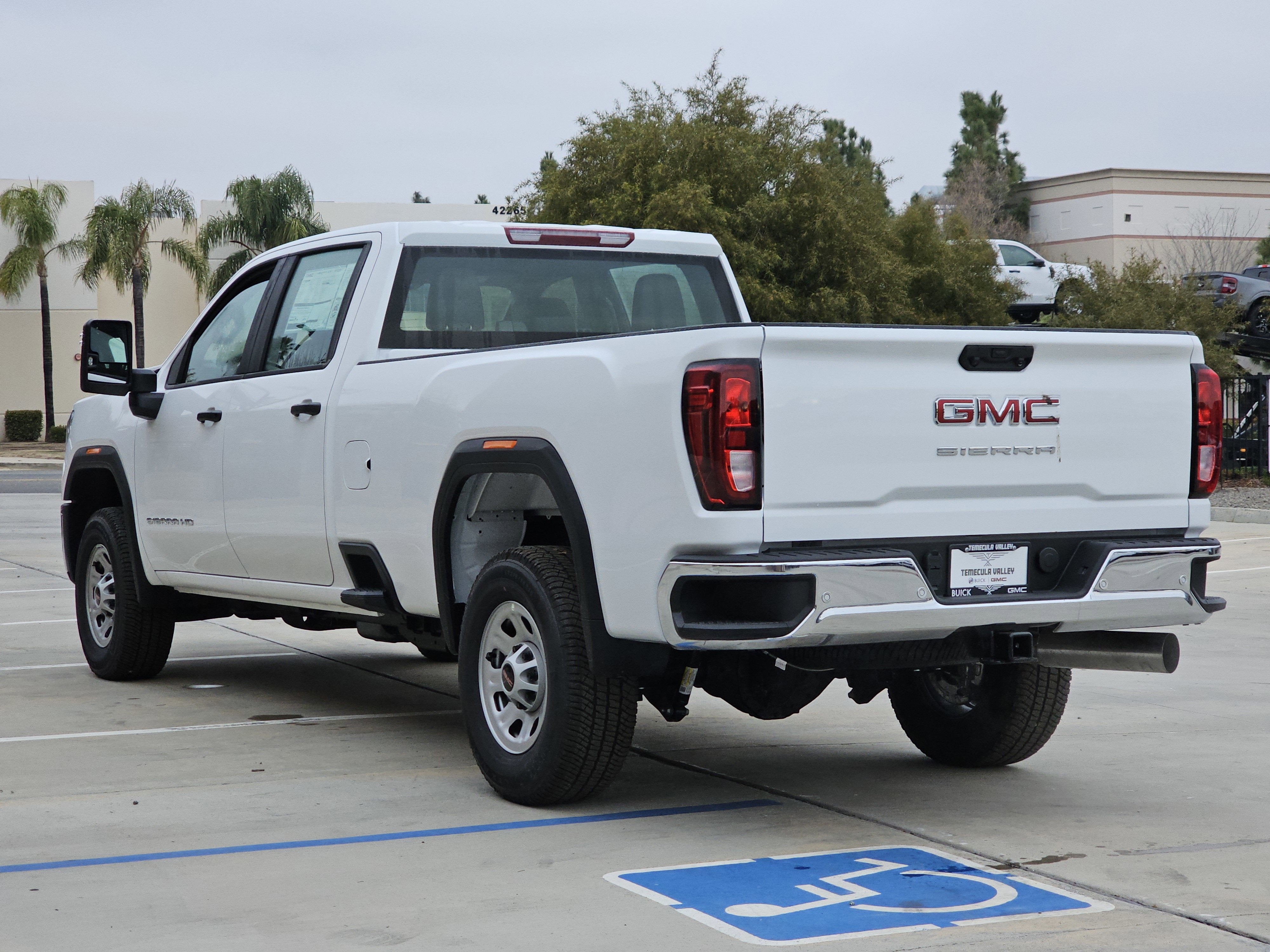 2025 GMC Sierra 3500 HD Pro