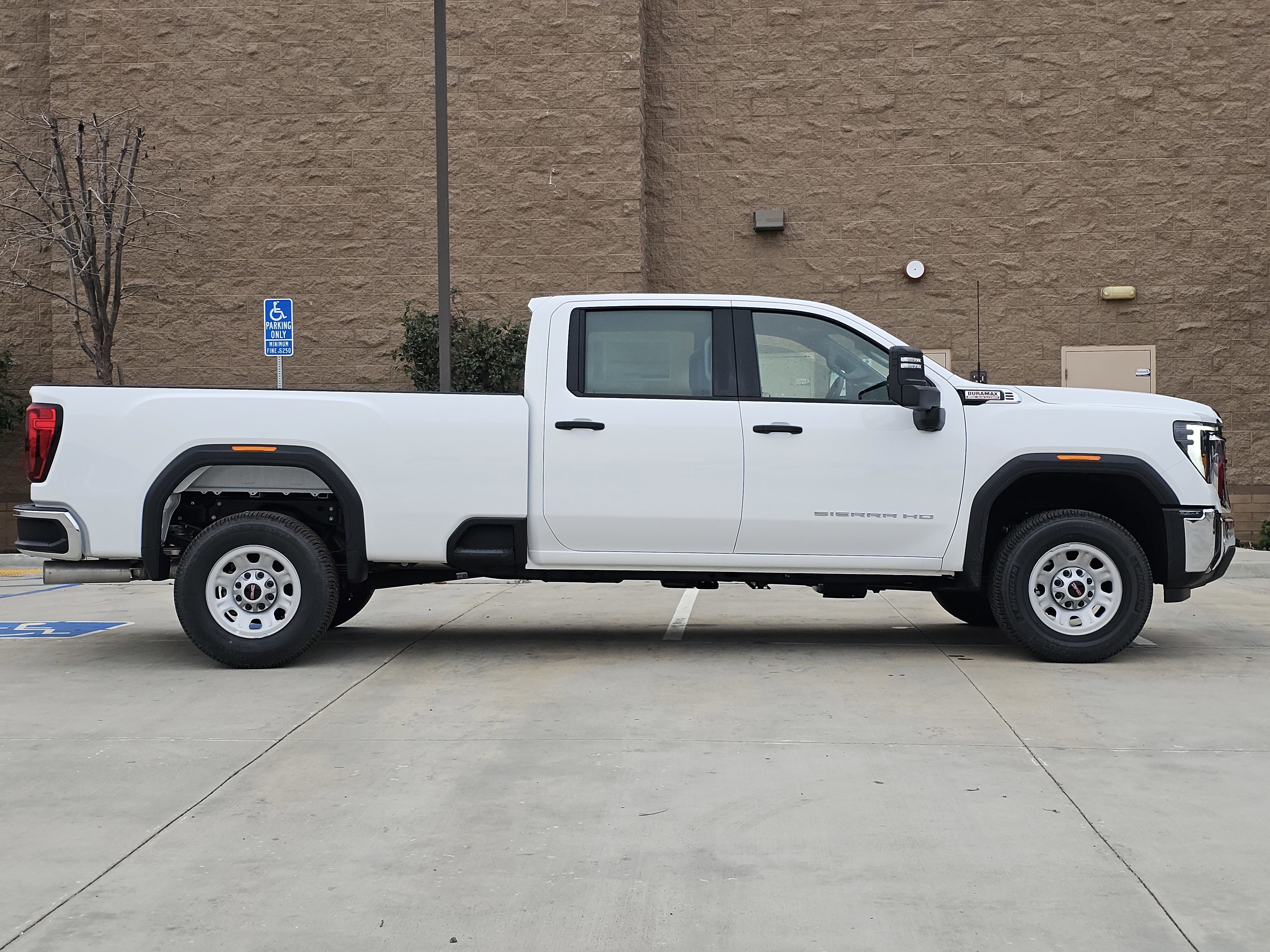 2025 GMC Sierra 3500 HD Pro