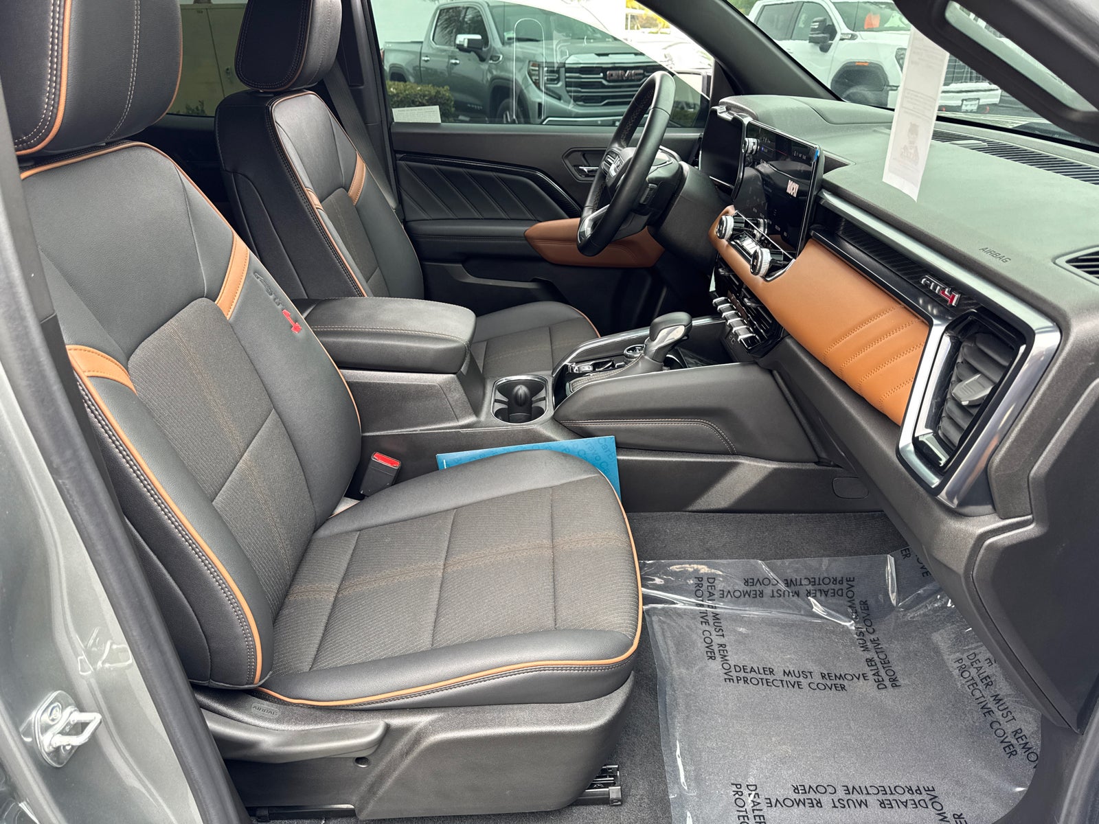 2025 GMC Canyon AT4