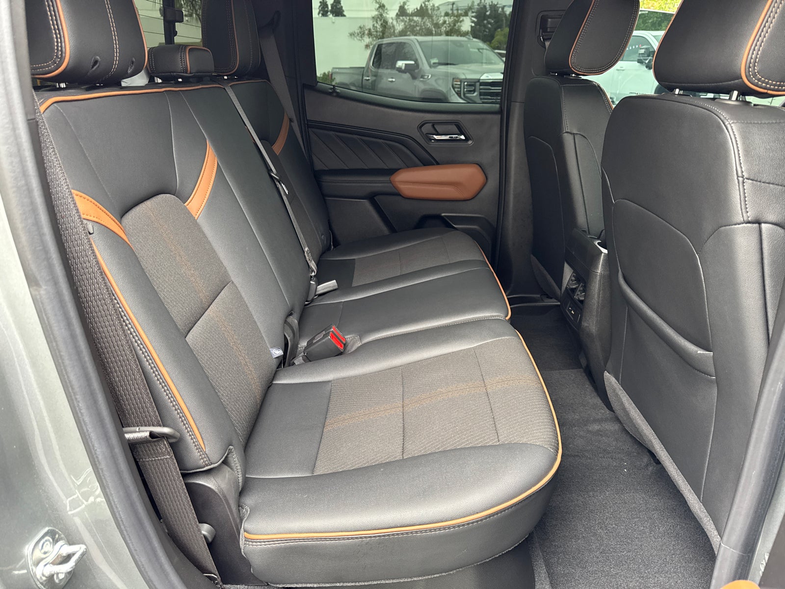 2025 GMC Canyon AT4
