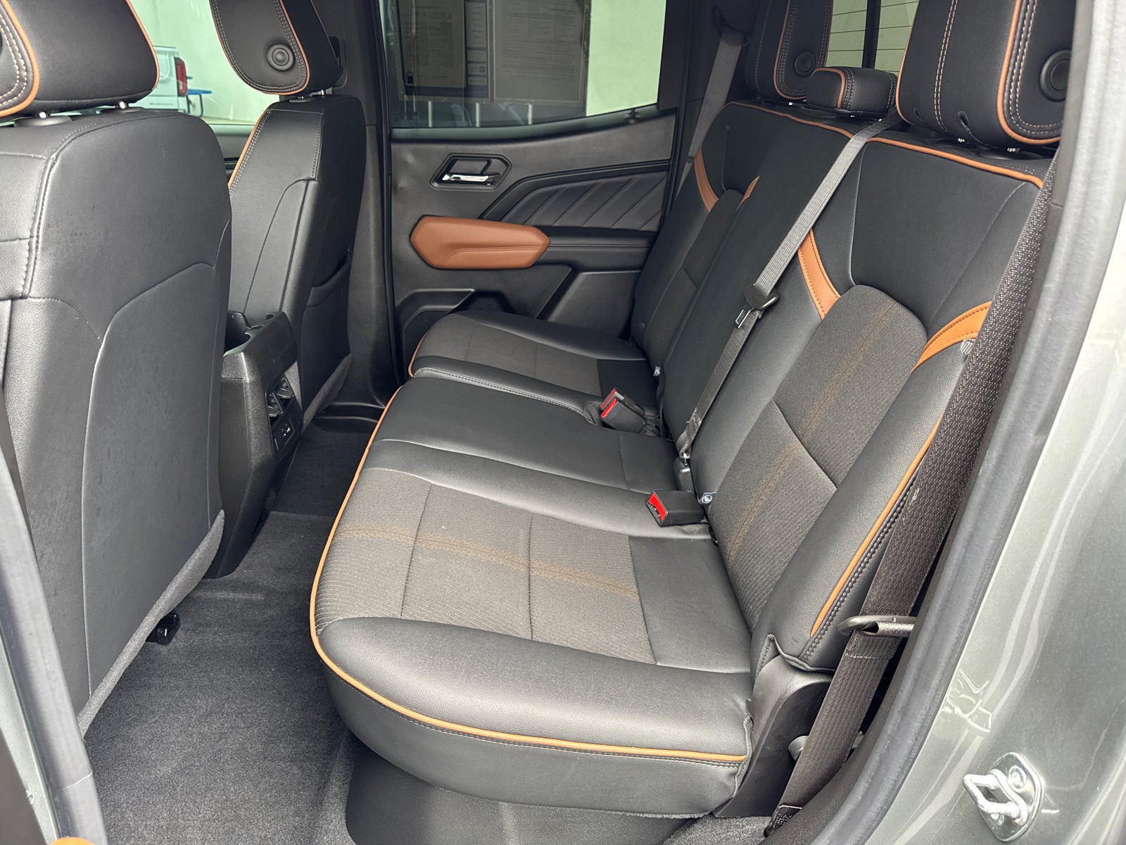 2025 GMC Canyon AT4