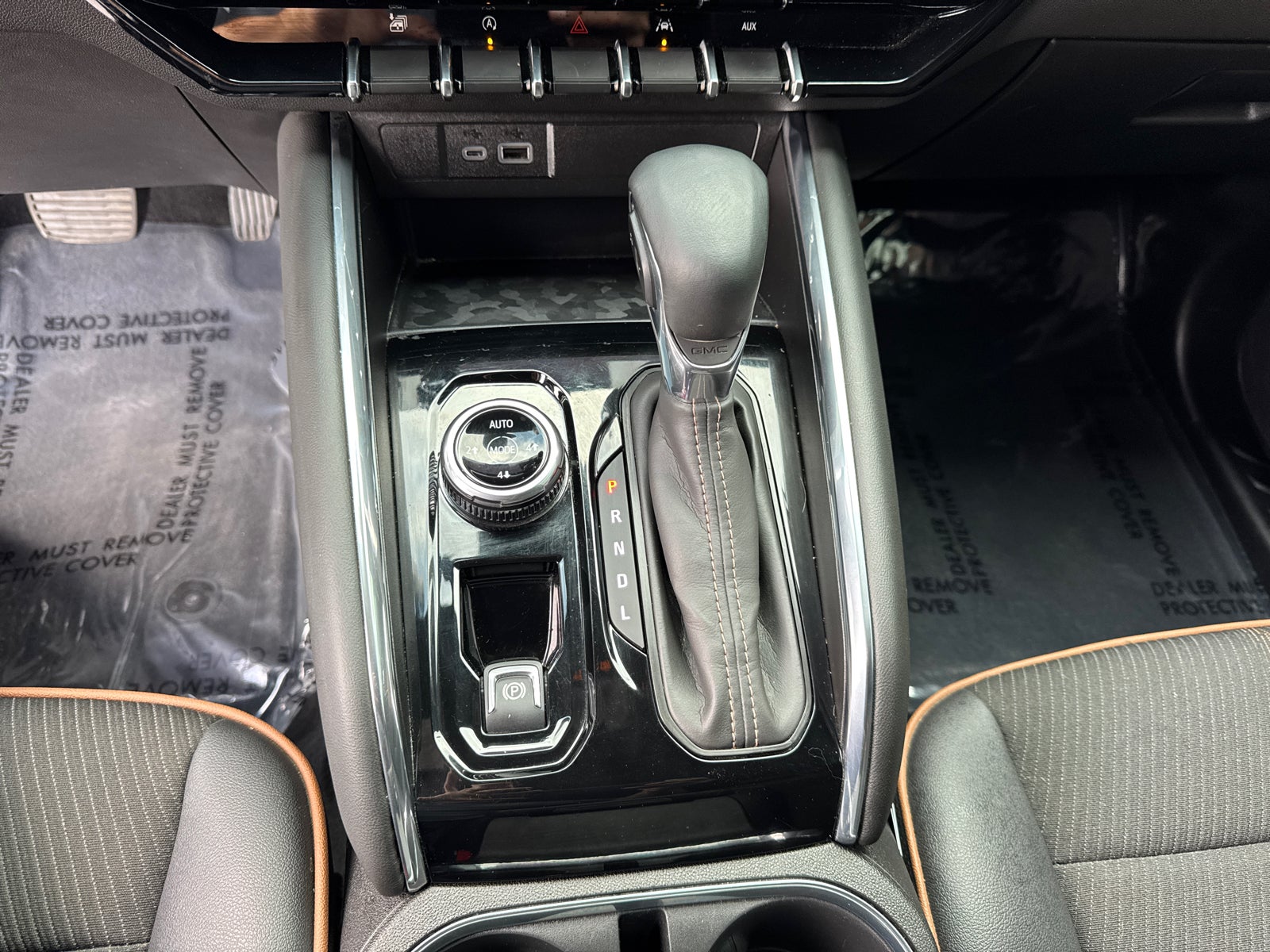 2025 GMC Canyon AT4